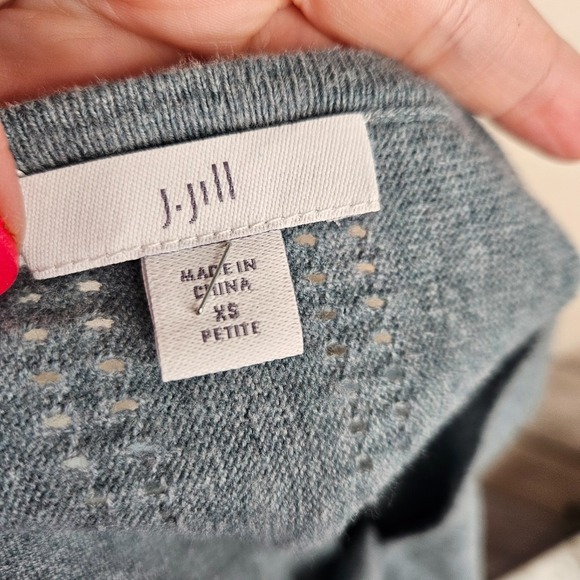 J. Jill V-Neck Pullover Sweater Lightweight Knit XS Petite - Picture 6 of 8